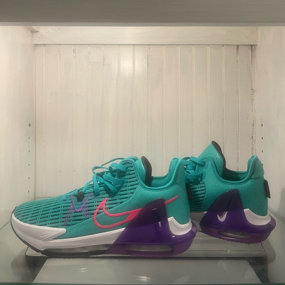 Nike Lebron James witness 6 Basketball Shoes (like new) emerald berry - Picture 1 of 4